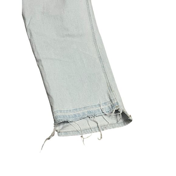 Old Navy Extra High-Waisted Button-Fly Sky-Hi Straight Cut-Off Jeans SIZE 16 - Picture 3 of 6